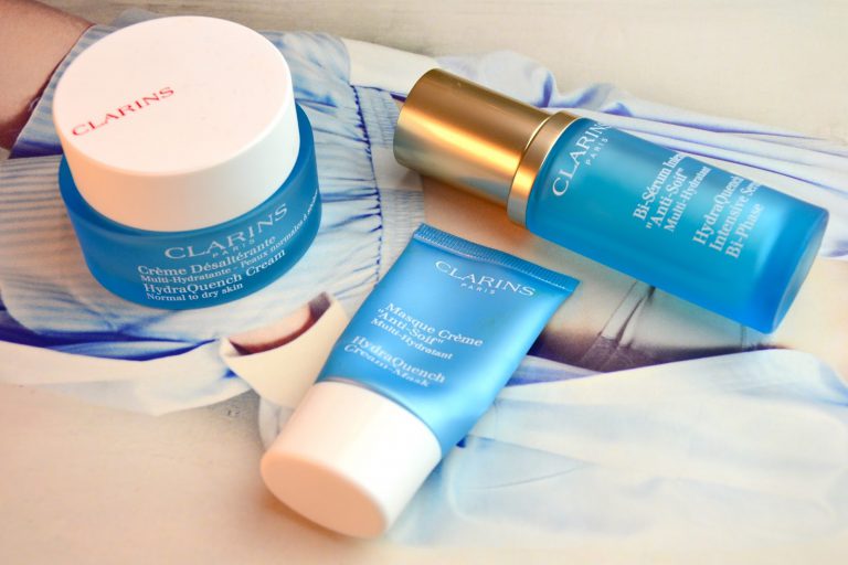 Clarins, Crema Hydra Quench îți va salva pielea fieței deshidratată.